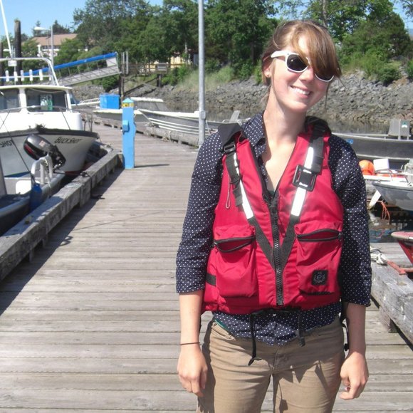 Meet your Posher, Ivy - Picture 1 of 1